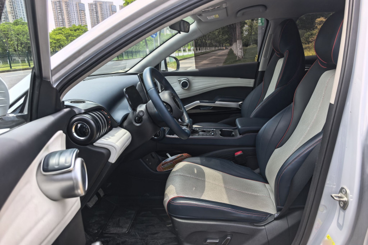 BYD Yuan Plus 2023 #15 BYD Yuan Plus 2023 car image #15