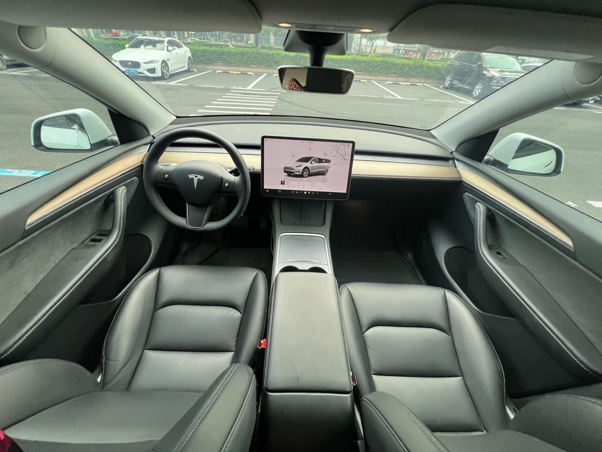 Tesla Model Y 2022 car image #8