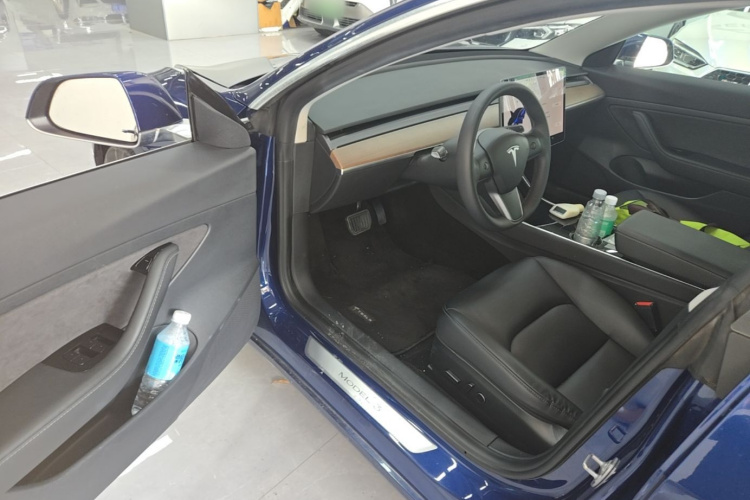 Tesla Model 3 2020 #13 Tesla Model 3 2020 car image #13