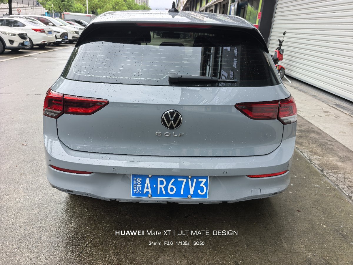 Volkswagen Golf 2023 #8 Volkswagen Golf 2023 صورة سيارة #8
