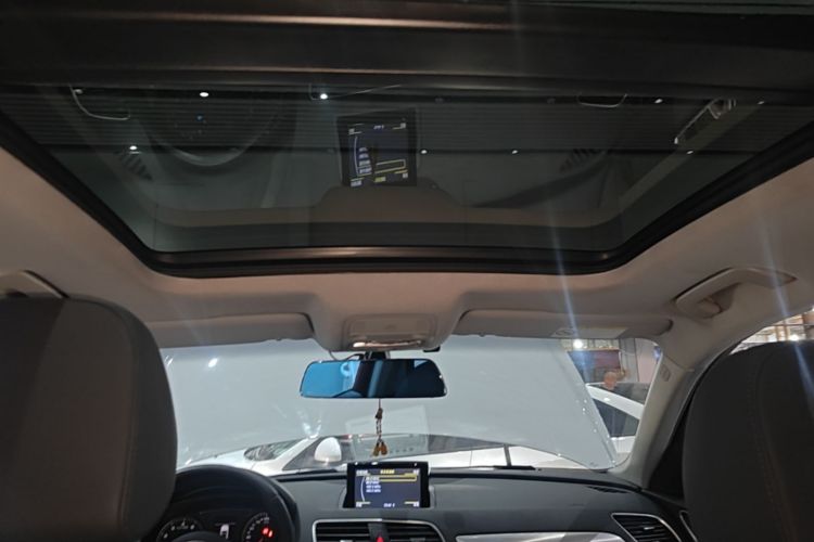 Audi Q3 2016 #18 Audi Q3 2016 car image #18