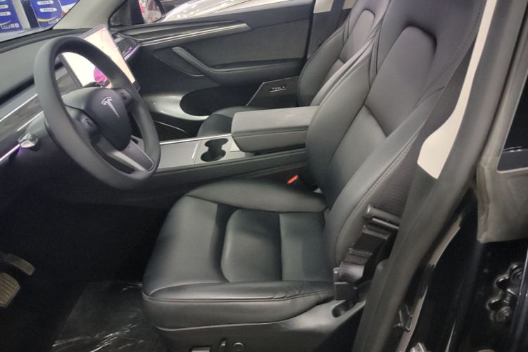 Tesla Model Y 2024 #15 Tesla Model Y 2024 car image #15
