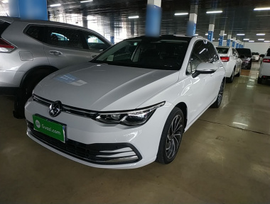 Volkswagen Golf 2022 car image 