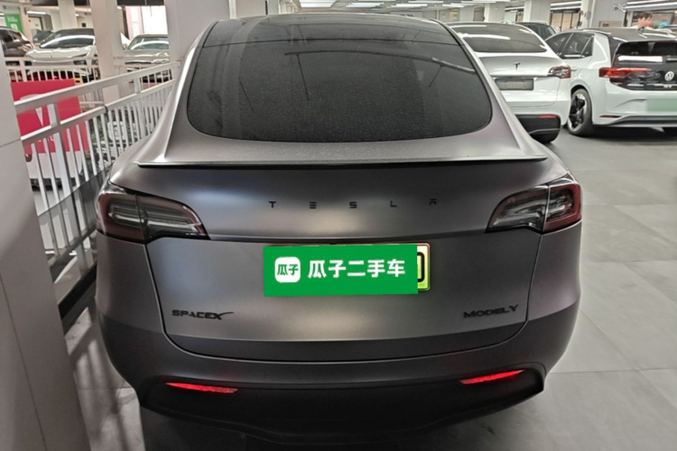 Tesla Model Y 2021 #6 Tesla Model Y 2021 car image #6
