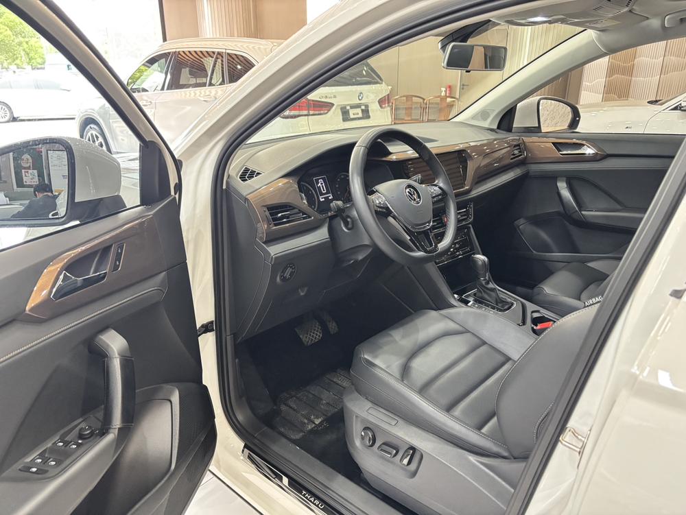 Volkswagen Tharu 2022 car image #17