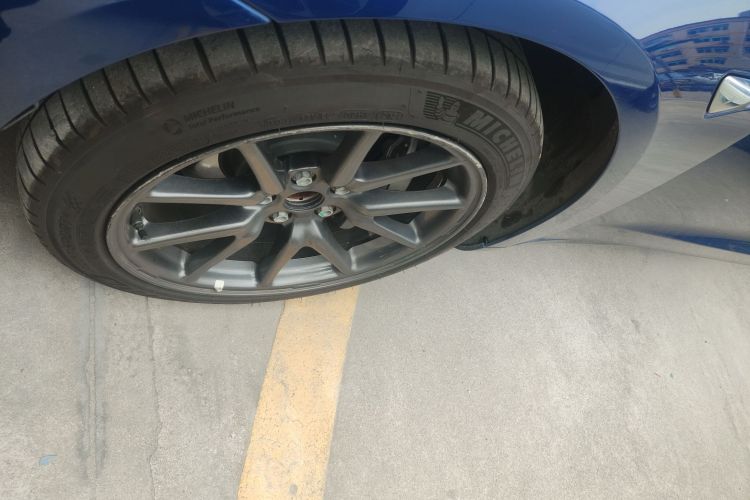 Tesla Model 3 2020 immagine di auto #9