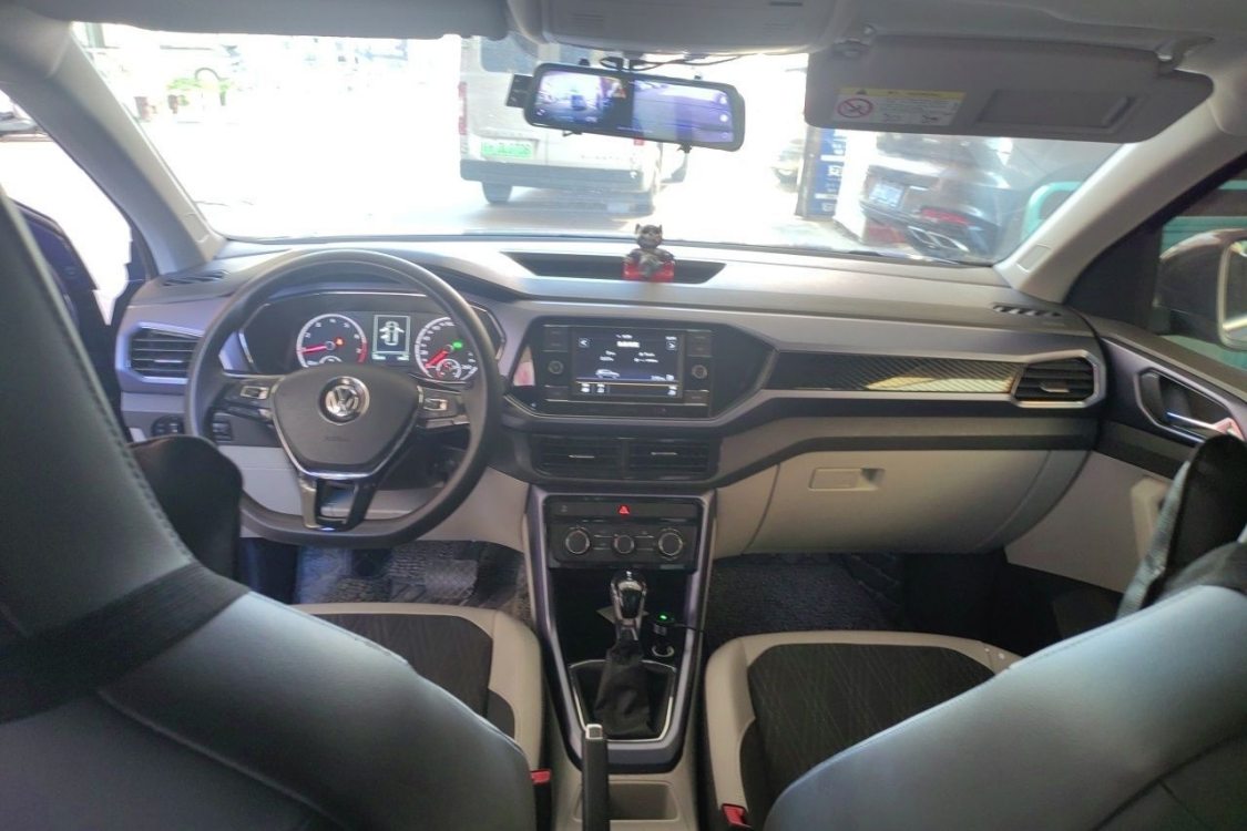 Volkswagen T-Cross 2019 car image #21