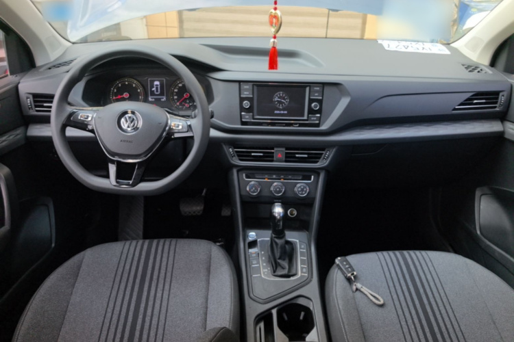 Volkswagen Tharu 2020 car image #10
