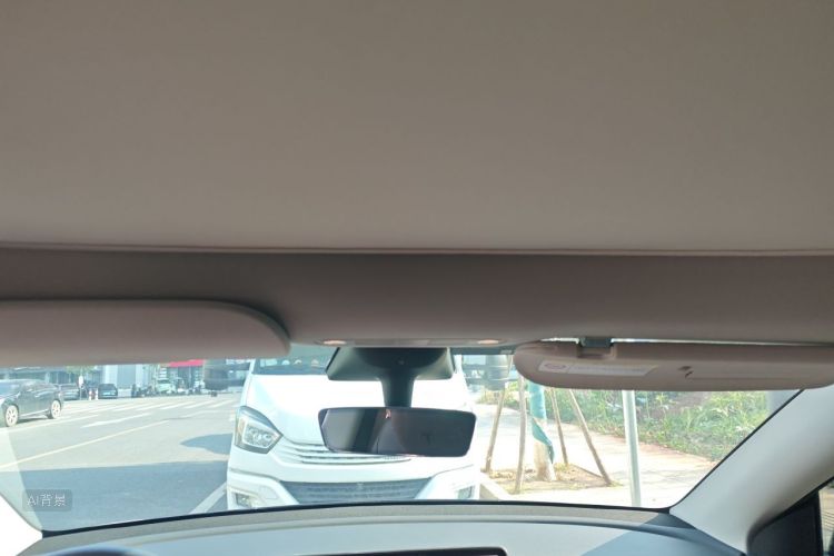 Tesla Model Y 2023 imagem de carro #20