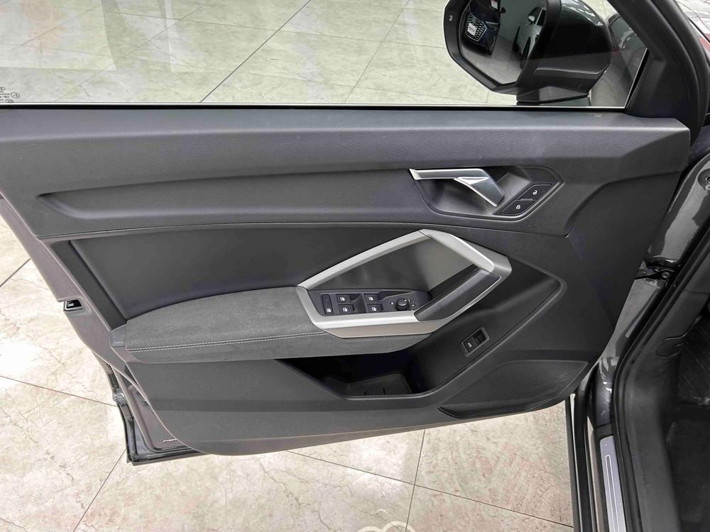 Audi Q3 2023 #11 Audi Q3 2023 car image #11