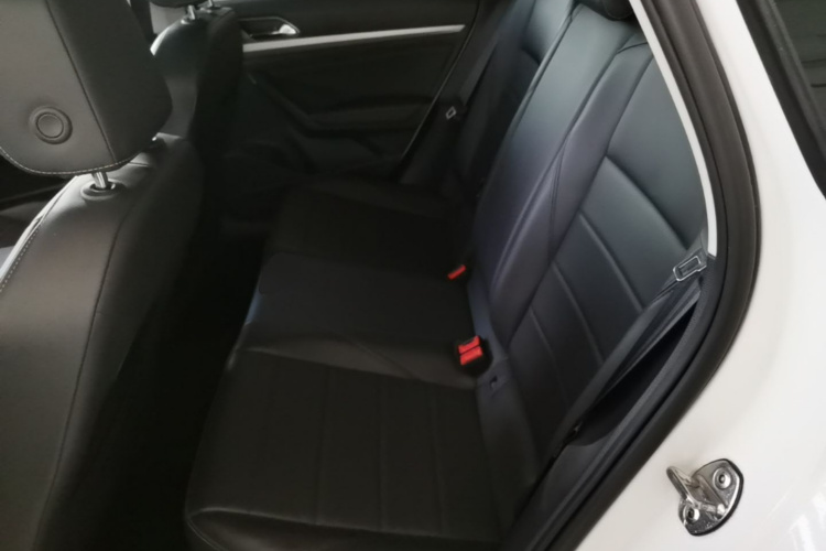 Volkswagen Lavida 2019 #17 Volkswagen Lavida 2019 car image #17