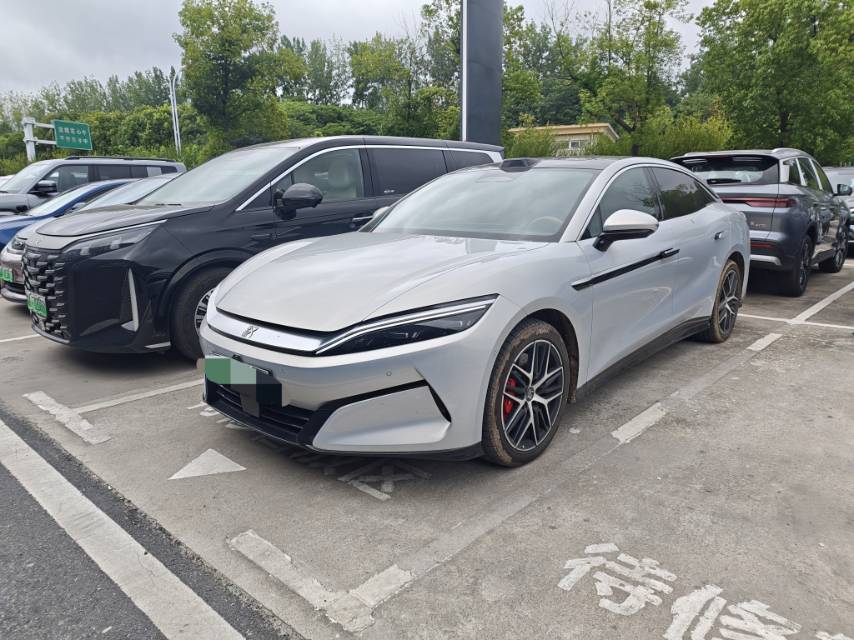 BYD HanL 2025 car image 