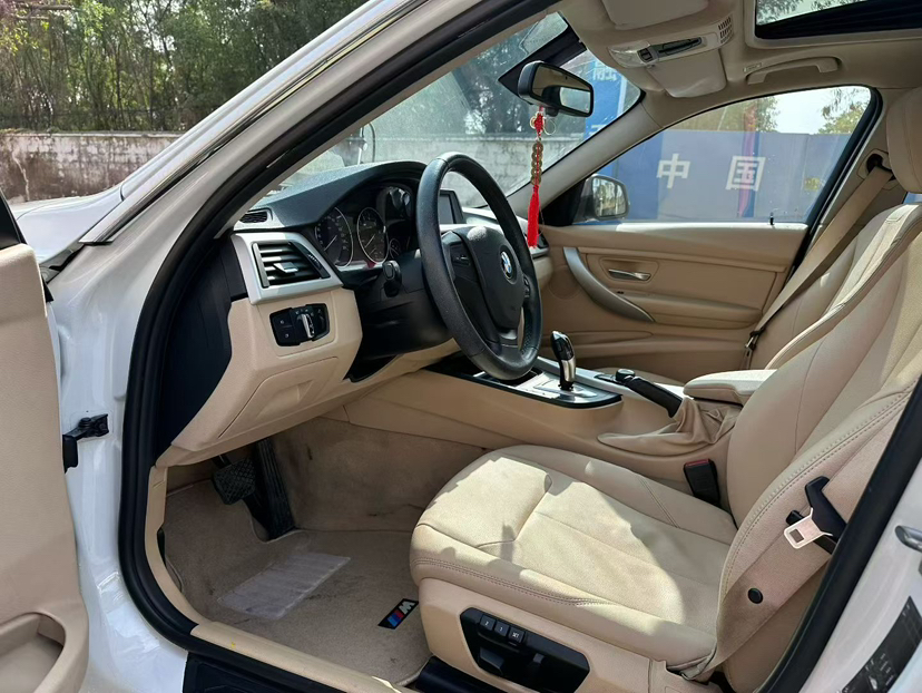 BMW 3 Series 2015 #4 BMW 3 Series 2015 car image #4