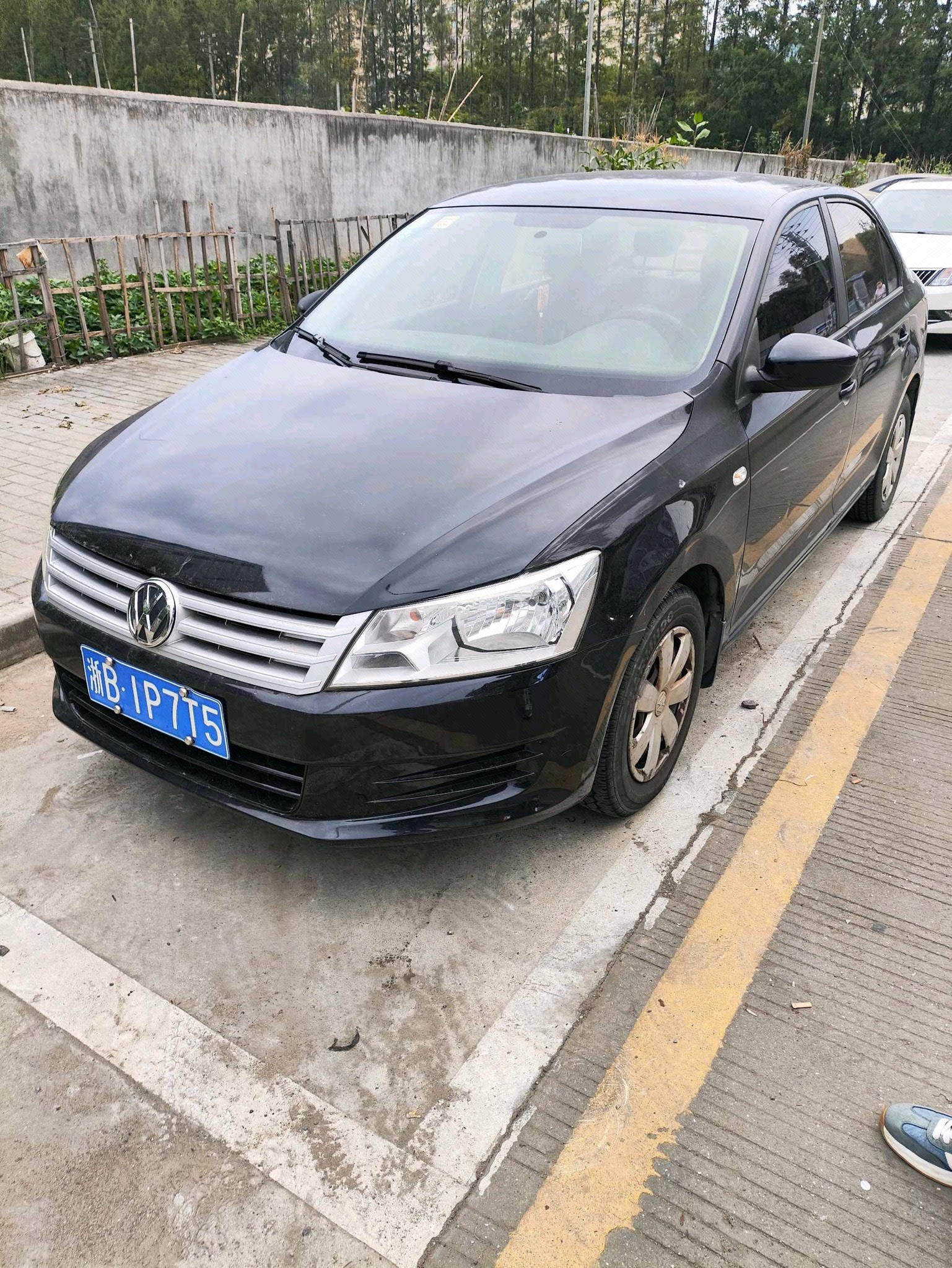 Volkswagen Santana 2015 car image 
