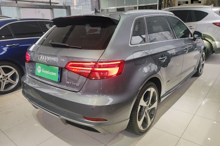Audi A3 2019 car image #7