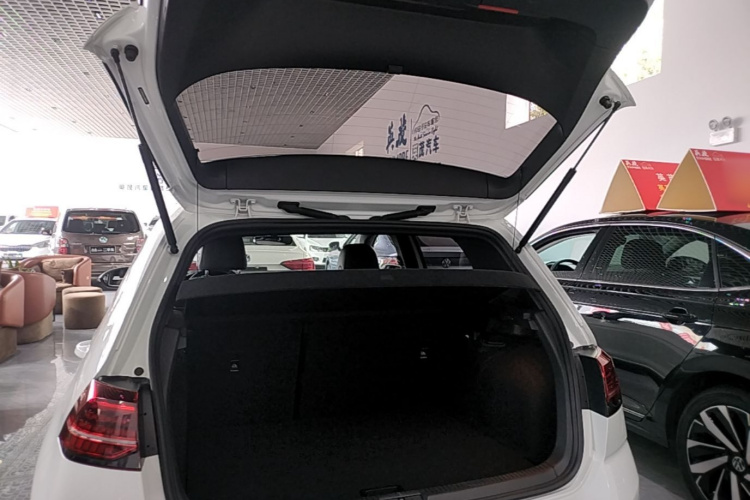 Volkswagen Golf 2018 #19 Volkswagen Golf 2018 car image #19