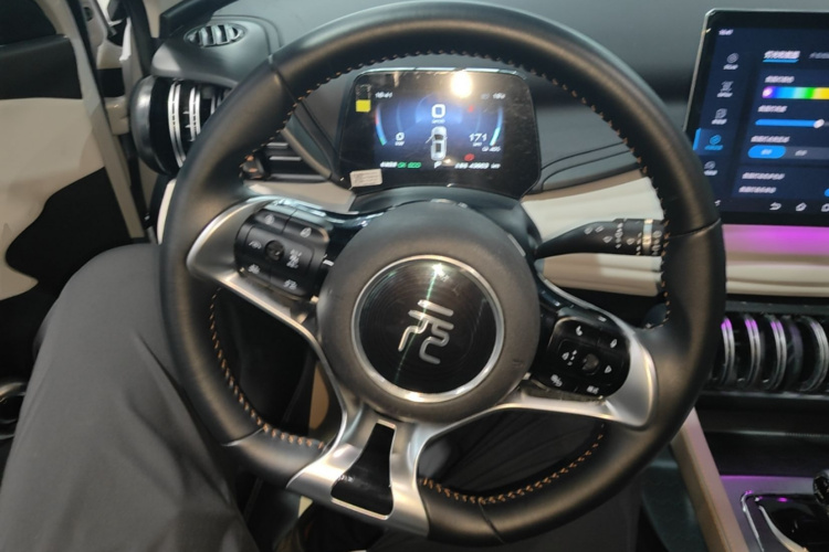 BYD Yuan Plus 2024 car image #11