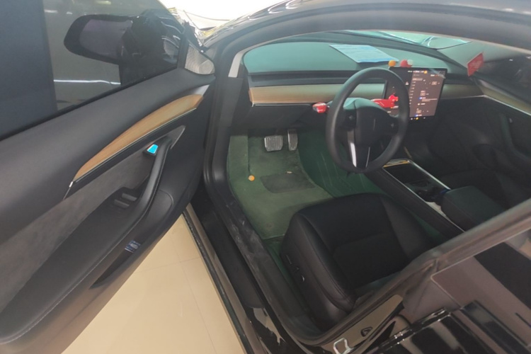 Tesla Model 3 2023 #16 Tesla Model 3 2023 car image #16