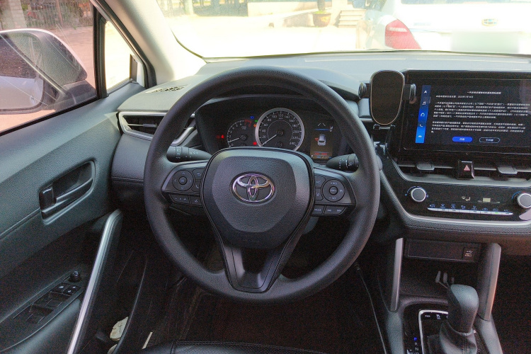 Toyota Corolla Cross 2023 car image #11