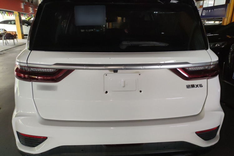 GEELY Vision X6 2020 immagine di auto #6