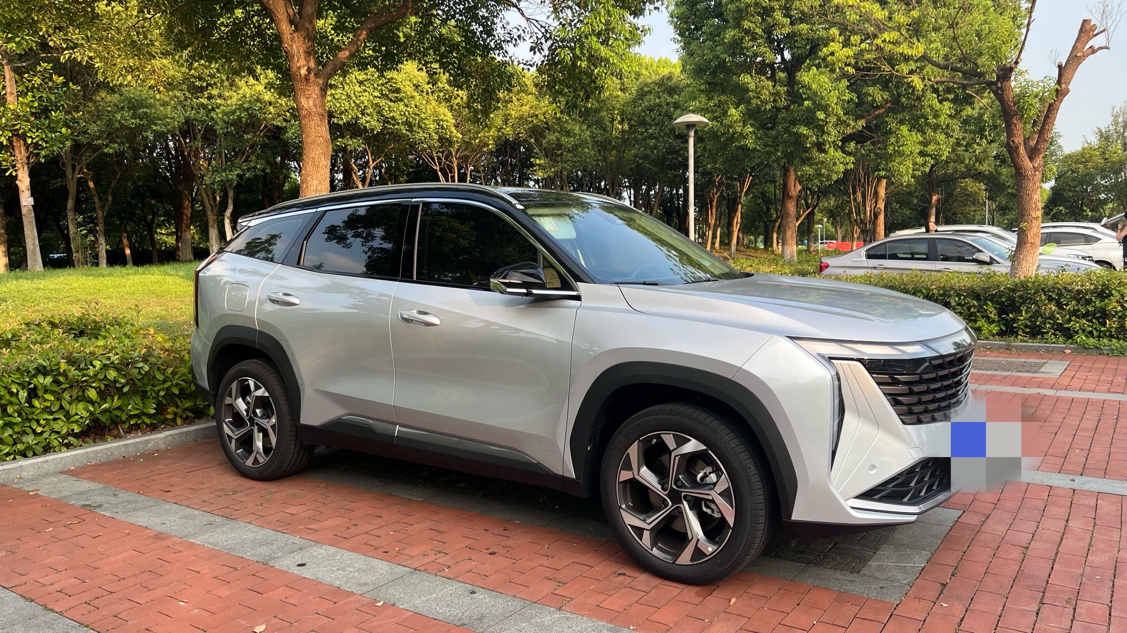 GEELY Boyue L 2023 car image #2