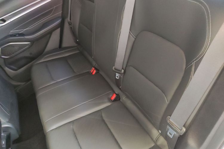 GEELY Emgrand 2021 car image #17