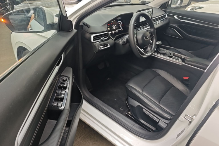 GEELY Emgrand 2021 #16 GEELY Emgrand 2021 car image #16