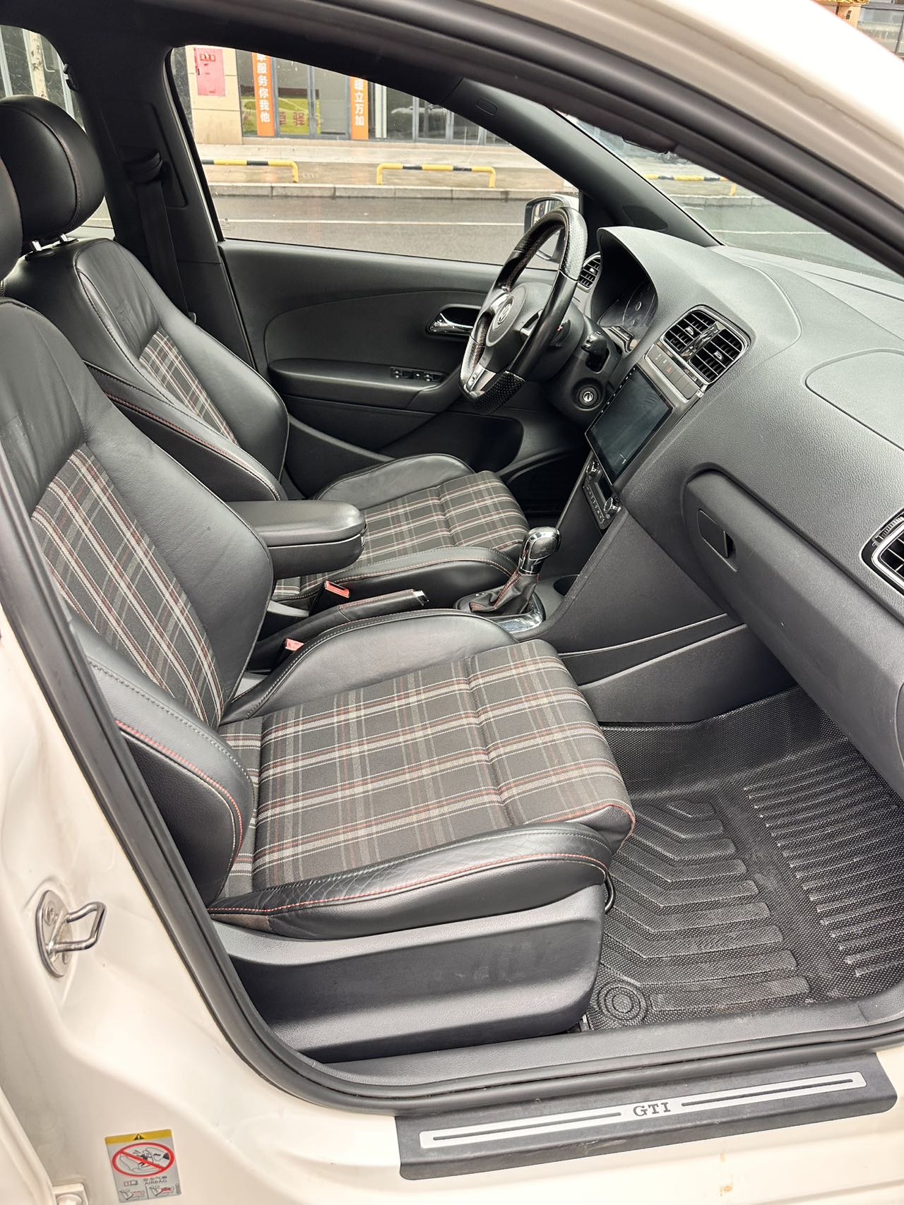 Volkswagen Polo 2016 #8 Volkswagen Polo 2016 car image #8