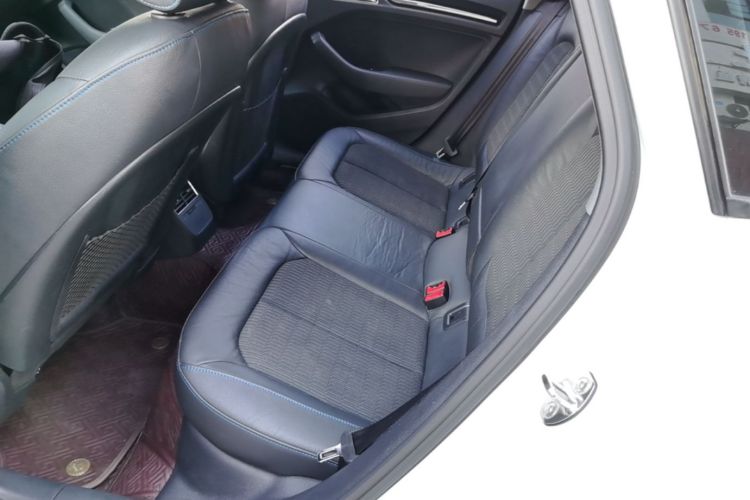 Audi A3 2019 car image #17