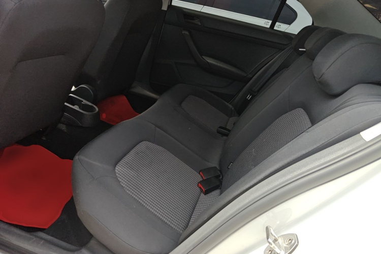 Volkswagen Santana 2019 #17 Volkswagen Santana 2019 car image #17