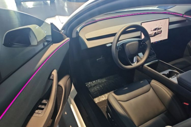 Tesla Model 3 2026 #16 Tesla Model 3 2026 car image #16