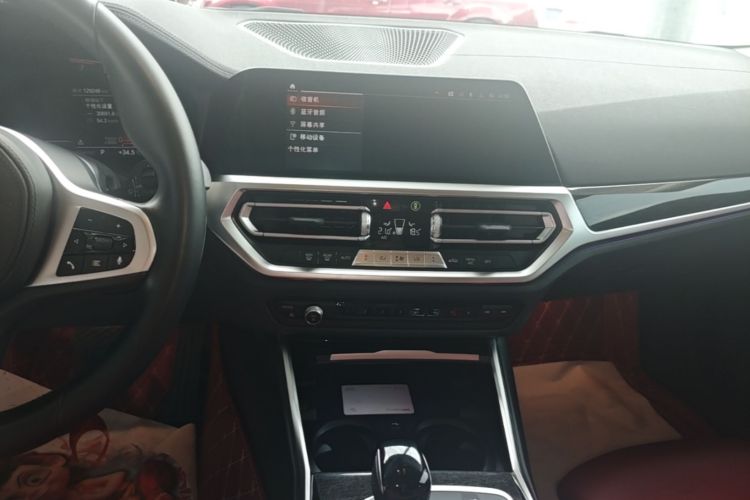 BMW 3 Series 2022 #13 BMW 3 Series 2022 car image #13