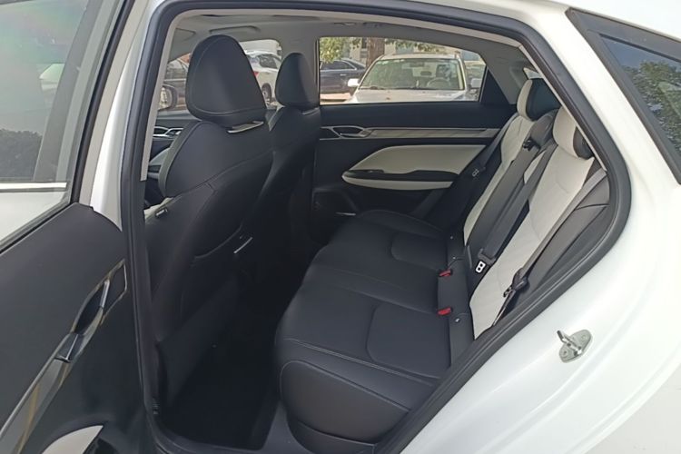 GEELY Emgrand L 2022 #17 GEELY Emgrand L 2022 car image #17