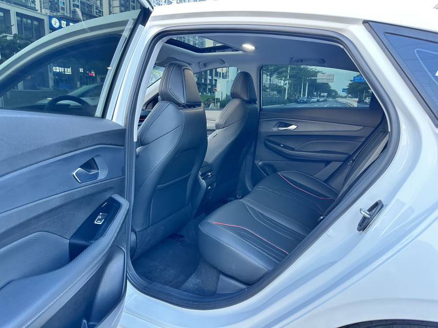 GEELY Emgrand 2024 car image #8