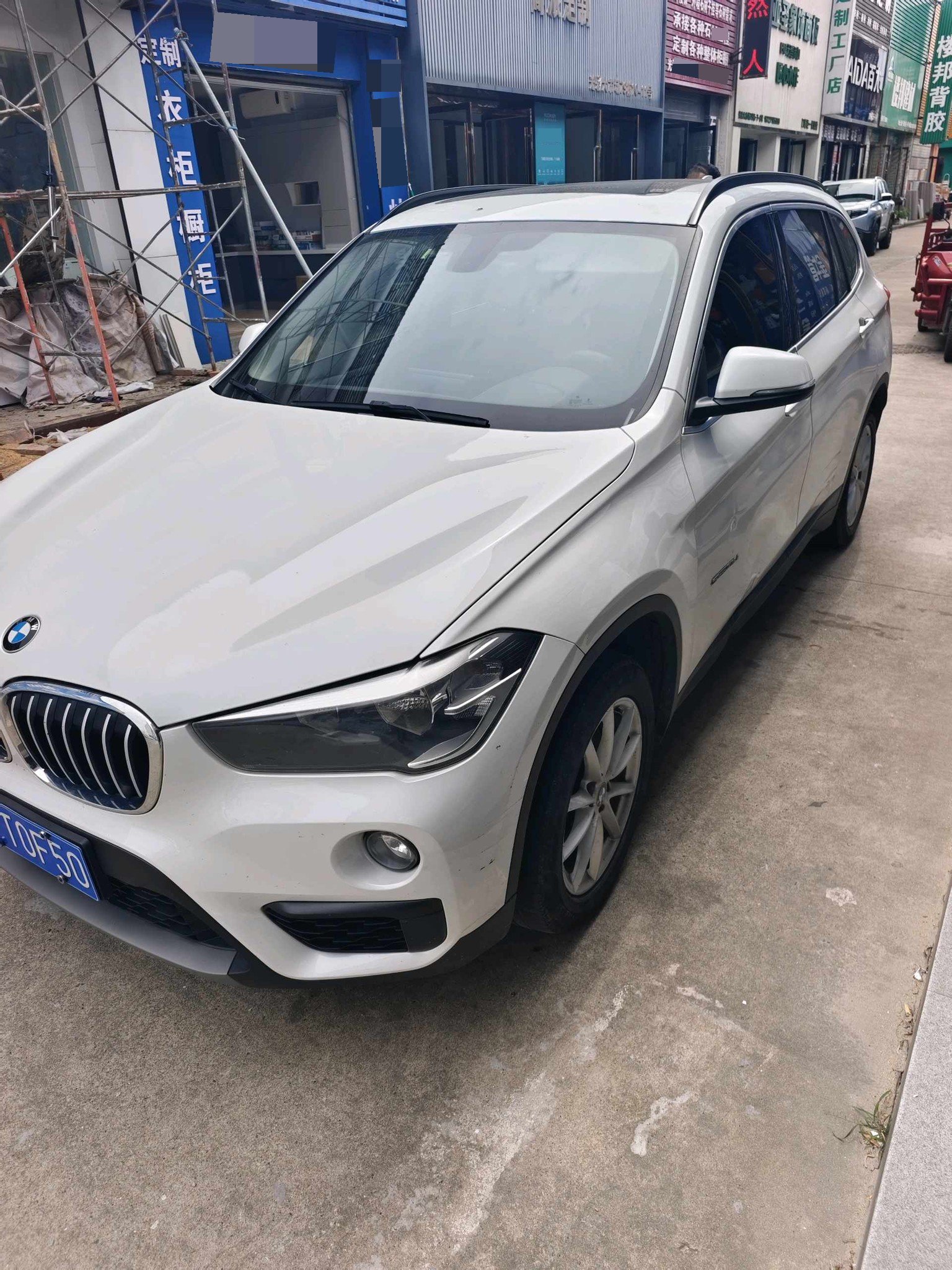BMW X1 2018 BMW X1 2018 car image