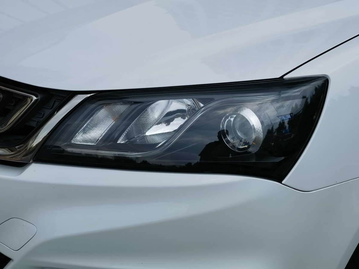 GEELY Emgrand 2017 car image #4