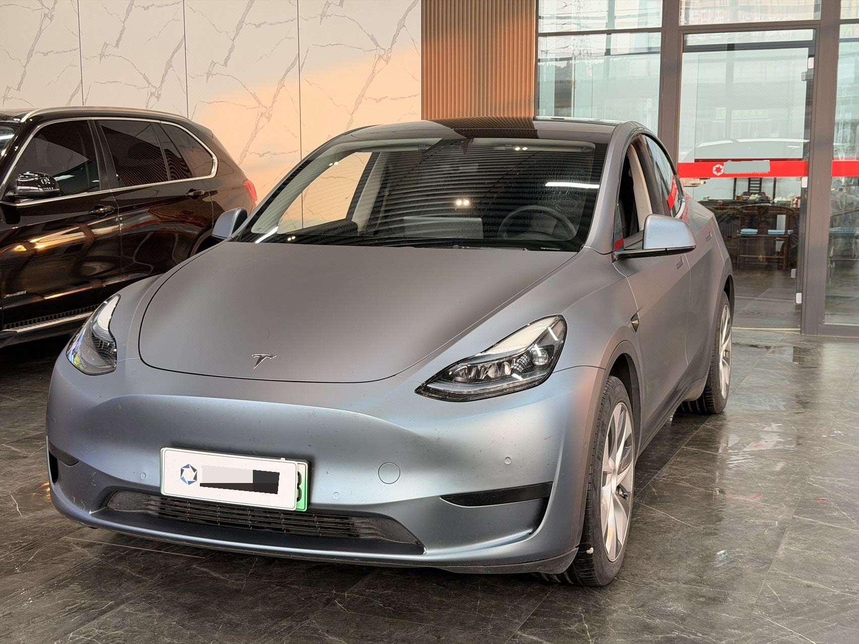 Tesla Model Y 2023 car image 