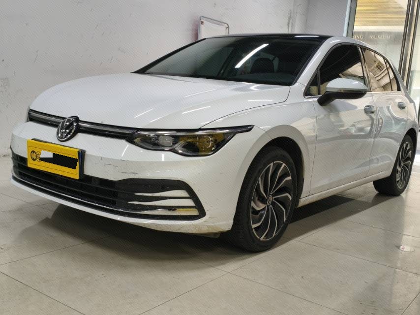 Volkswagen Golf 2025 car image 