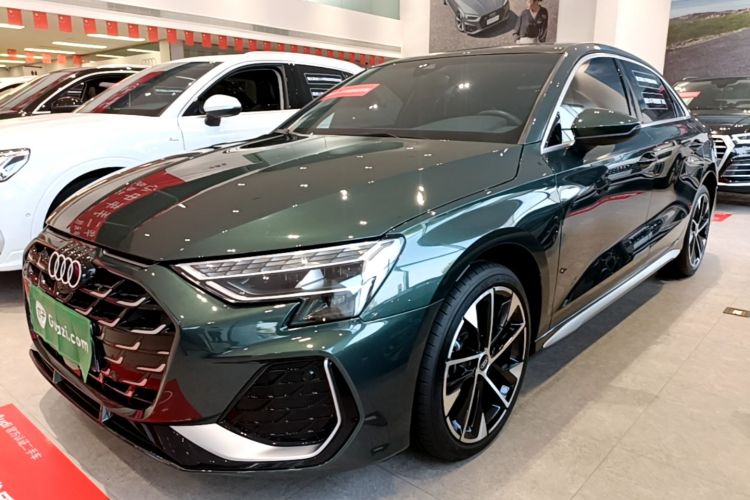 Audi A3 2025 immagine di auto #2