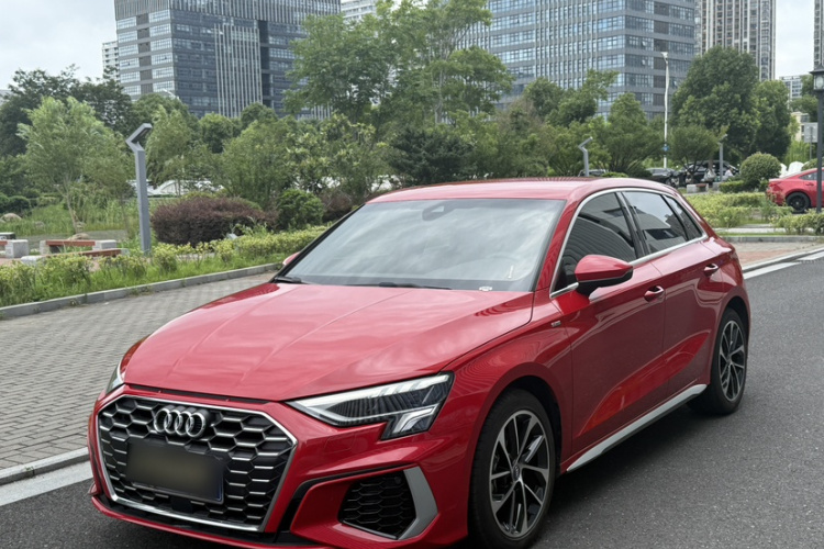 Audi A3 2021 صورة سيارة #2