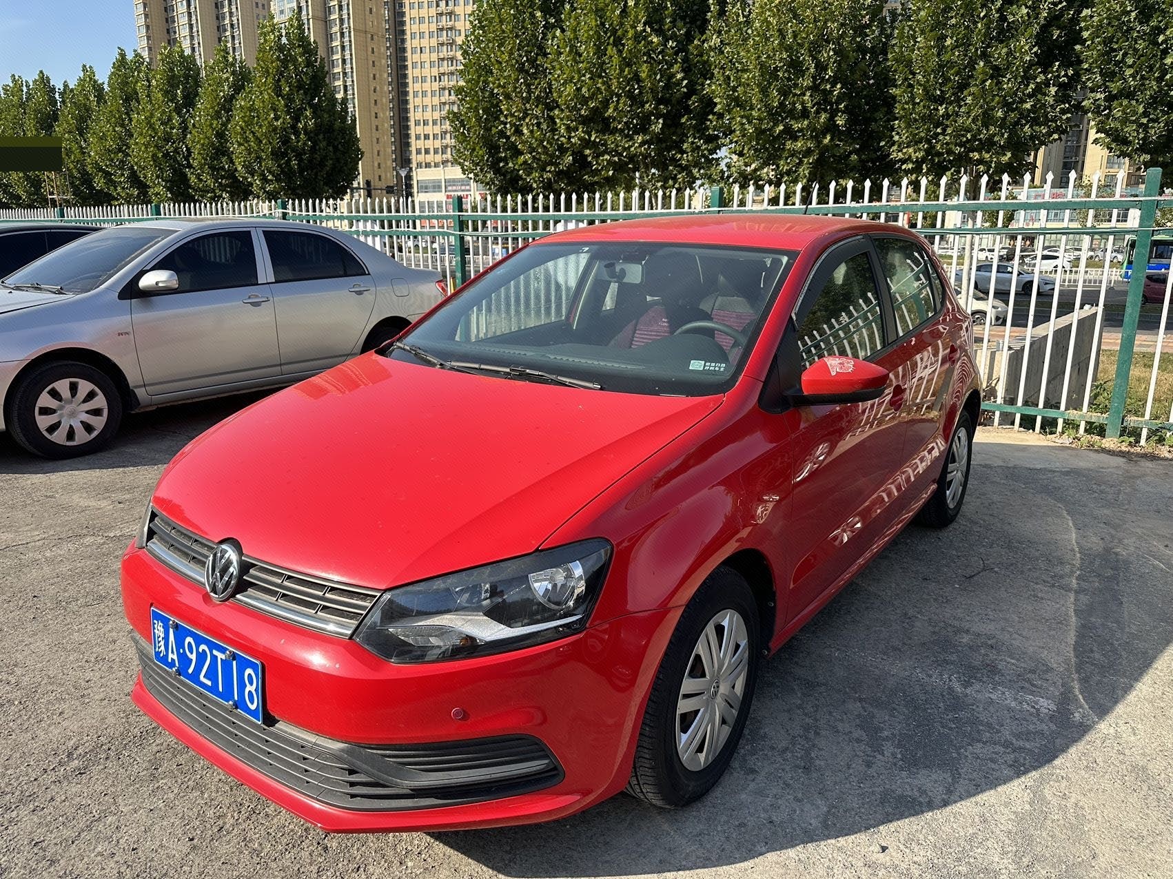 Volkswagen Polo 2017 Volkswagen Polo 2017 car image