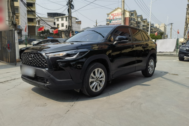 Toyota Corolla Cross 2025 immagine di auto #2