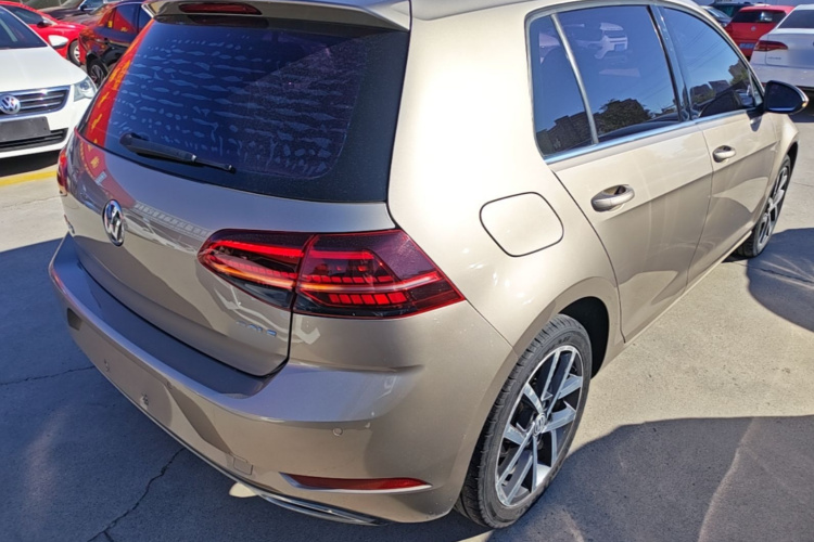 Volkswagen Golf 2018 #7 Volkswagen Golf 2018 صورة سيارة #7