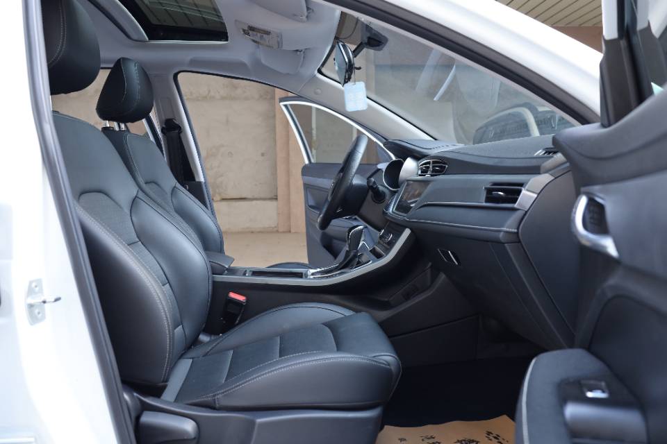 GEELY Emgrand 2022 #7 GEELY Emgrand 2022 car image #7