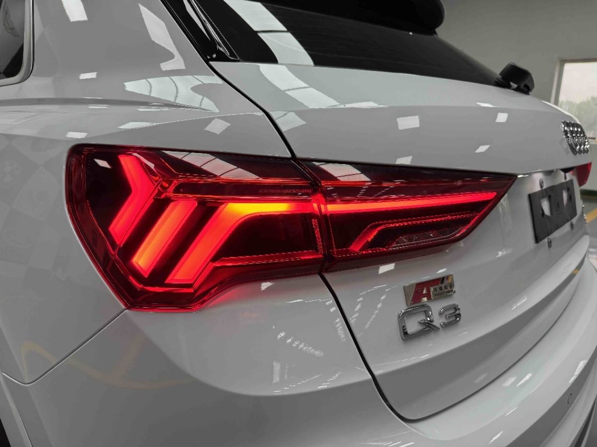 Audi Q3 2022 #21 Audi Q3 2022 car image #21