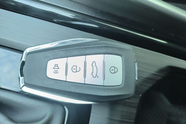 GEELY Vision X6 2022 #14 GEELY Vision X6 2022 car image #14