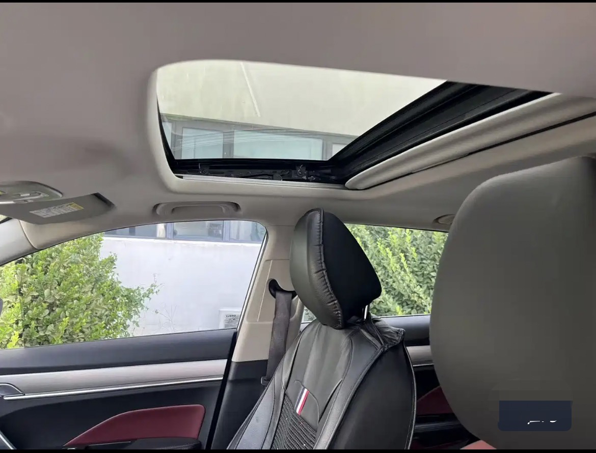 GEELY Coolray 2023 car image #4