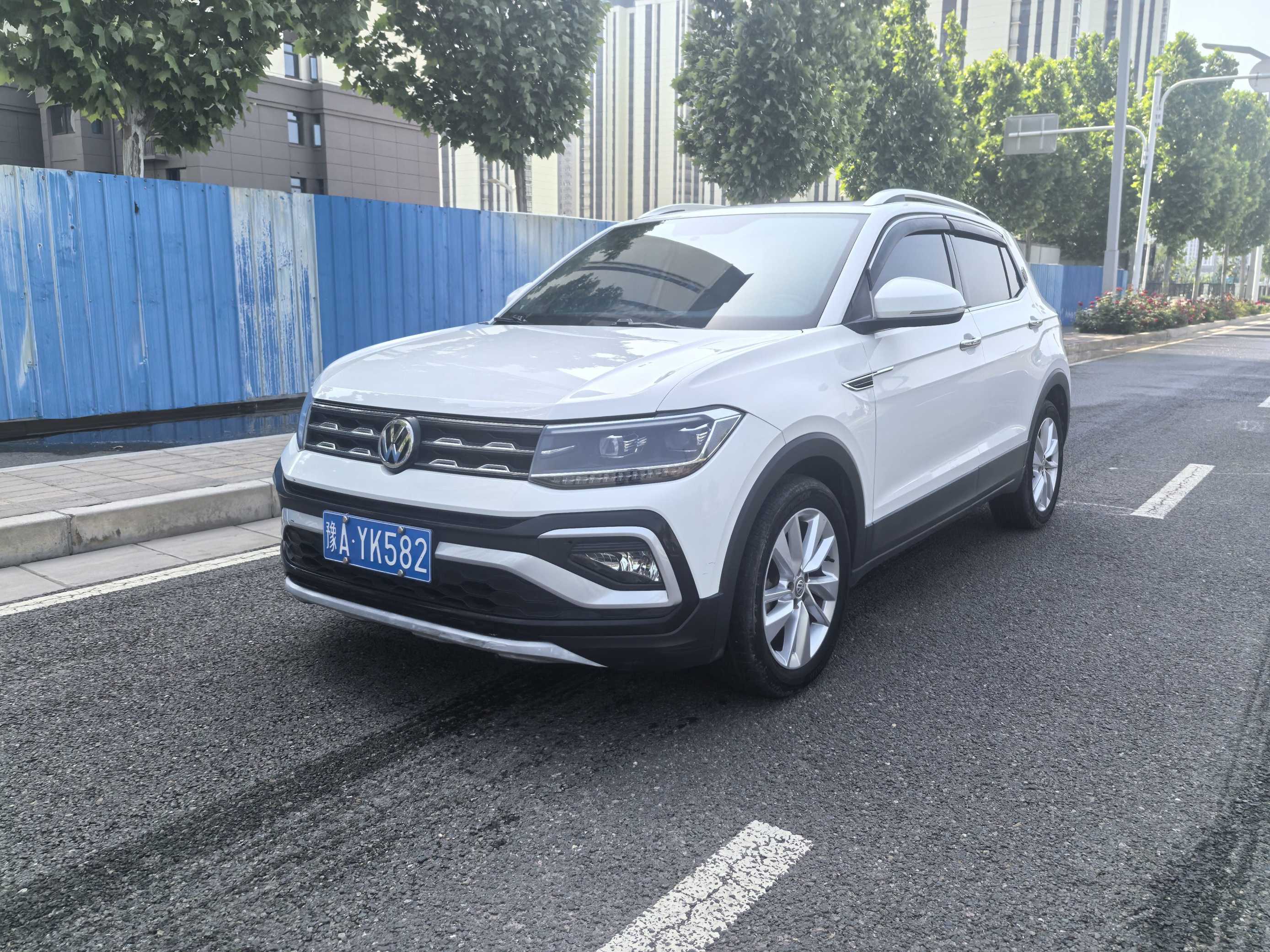 Volkswagen T-Cross 2020 Volkswagen T-Cross 2020 car image