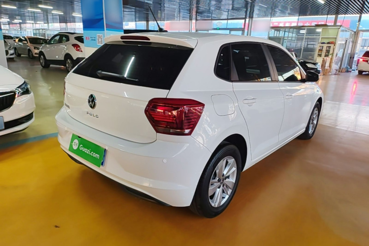 Volkswagen Polo 2021 صورة سيارة #5