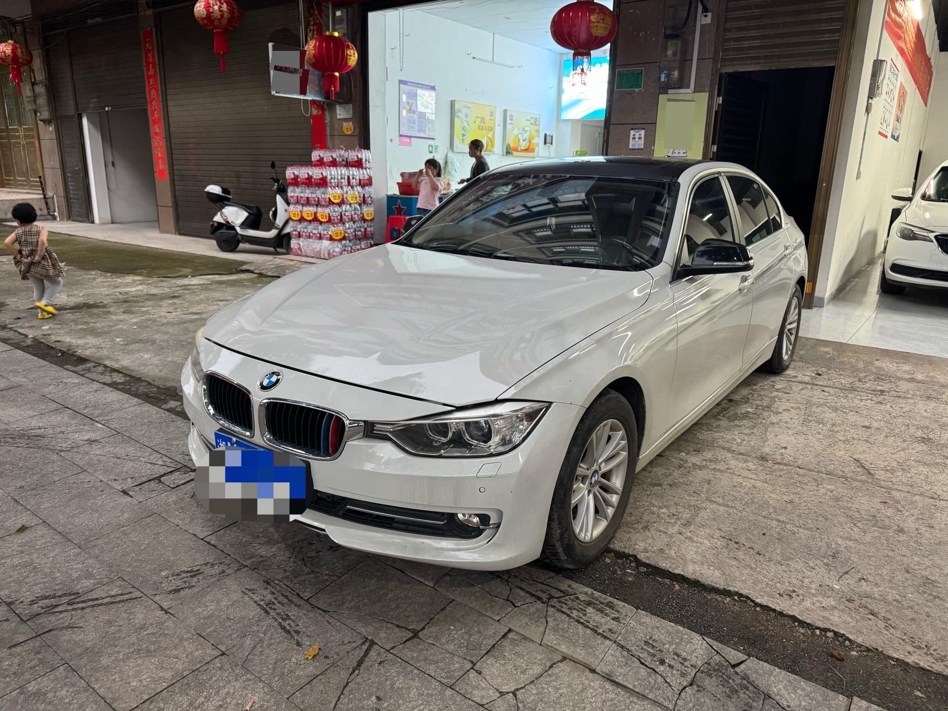BMW 3 Series 2013 BMW 3 Series 2013 car image